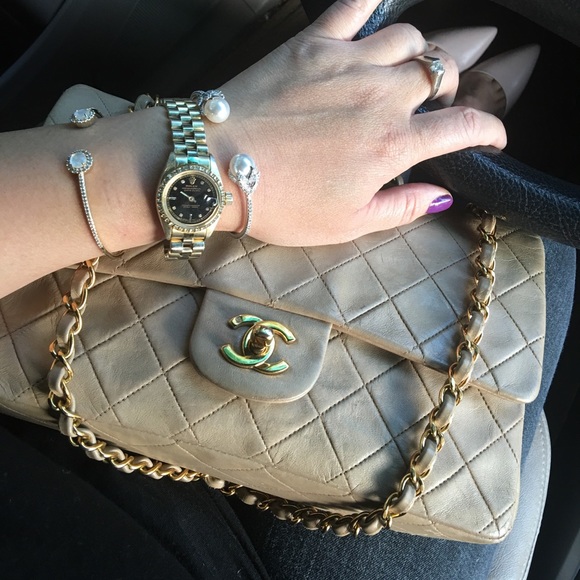 CHANEL Handbags - Vintage Chanel beiges small
